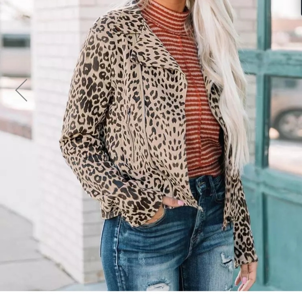 Willow & root faux suede cheetah moto jacket